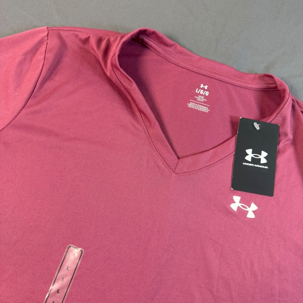 Under Armour Womens HeatGear V-Neck Short Sleeve Training Shirt Pink Large NWT